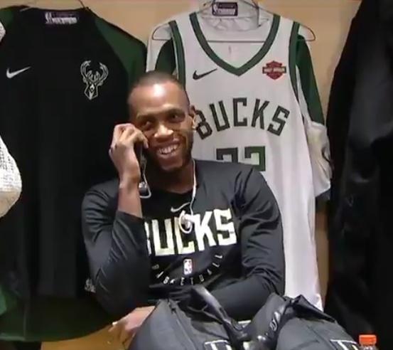 欧冠淘汰赛前瞻：巴萨客场挑战曼联,（欧冠淘汰赛前瞻：巴萨做客老特拉福德对阵曼联）