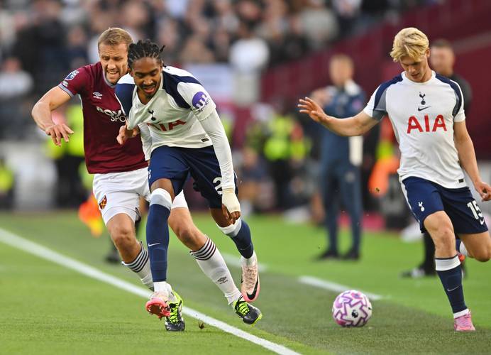 决战星期四：懂球帝0-3不敌人大财金男足（周四之战：懂球帝0比3负于人大财金男足）