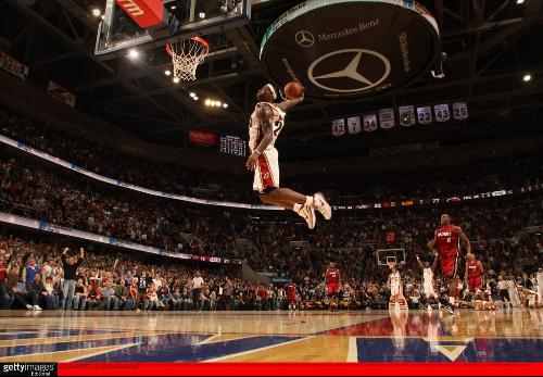 法国队火力全开（法国队攻势如潮）