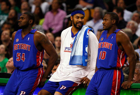 英媒：梅努很想去那不勒斯，而曼联只接受租借离队（英媒：梅努意欲加盟那不勒斯，曼联坚持只租不卖）