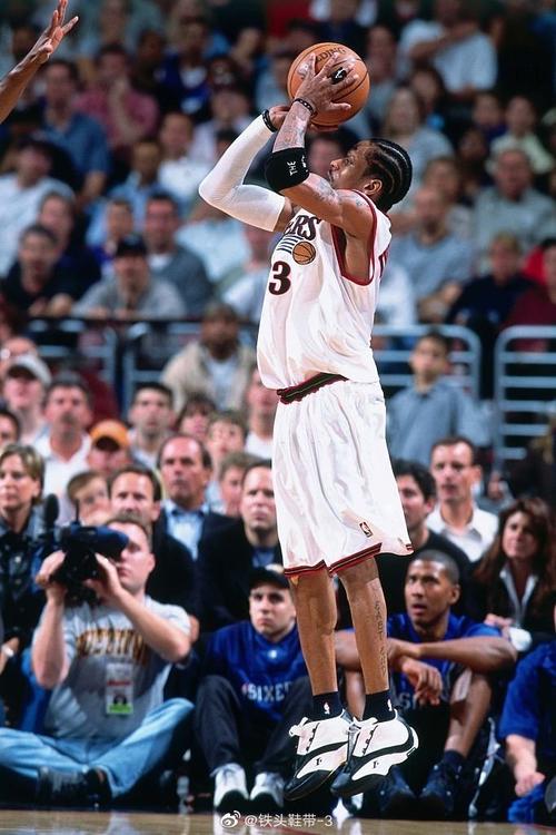 澳女足球员称自己在蒙彼利埃遭遇歧视，蒙彼利埃：毫无证据（澳女足球员指称在蒙彼利埃遭歧视，蒙彼利埃回应：无证据）