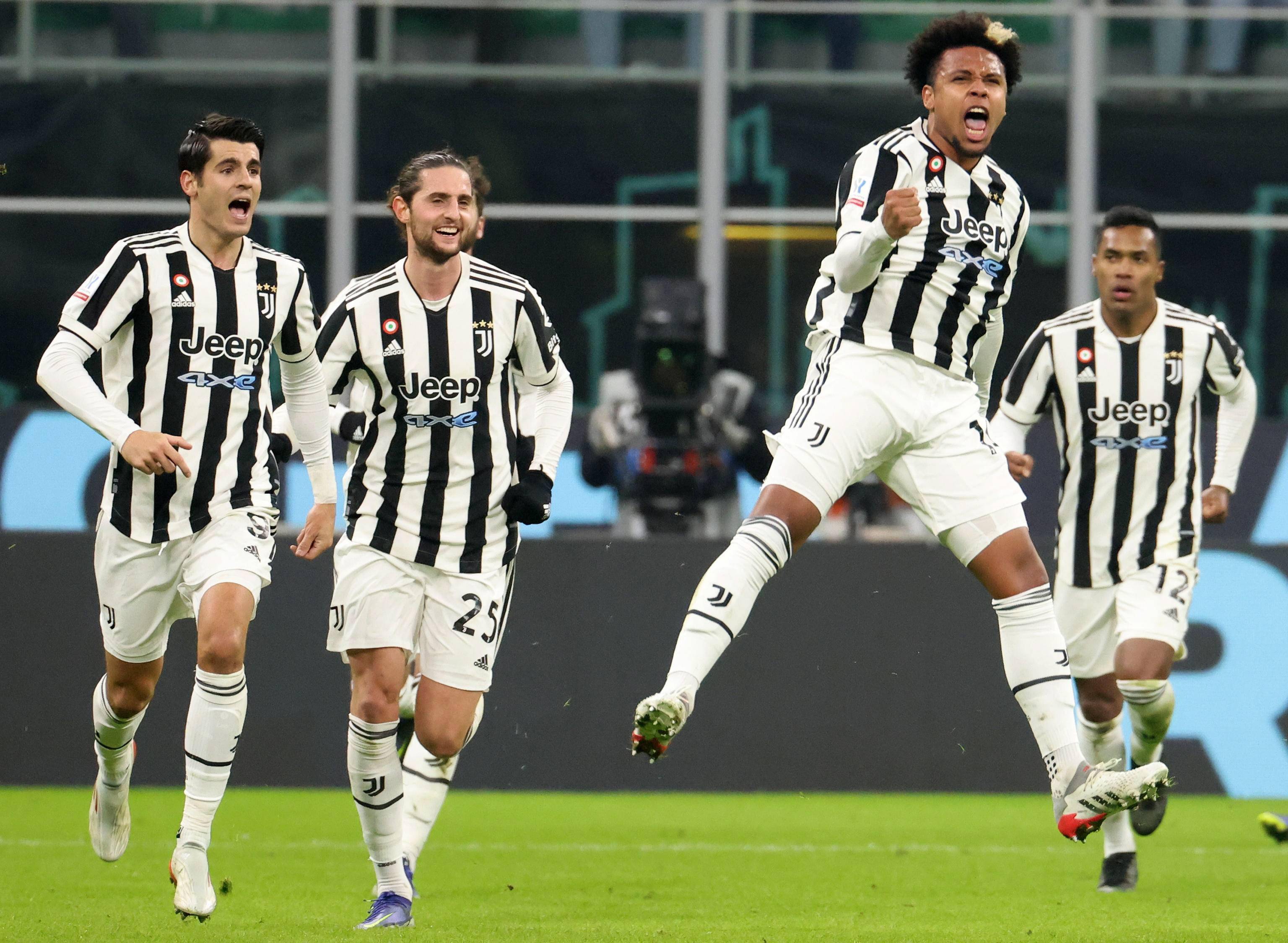 队记：马刺22天内有20天处于客场征程，旅程超越五千英里（队记：马刺22天里有20天奔赴客场，累计行程超5000英里）