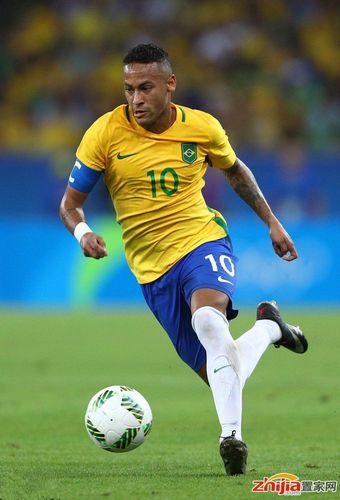 亚特兰大4-0十人热那亚晋级意杯8强，吉姆西蒂、德容恩破门（亚特兰大4-0横扫十人热那亚，挺进意杯八强，吉姆西蒂、德容恩建功）