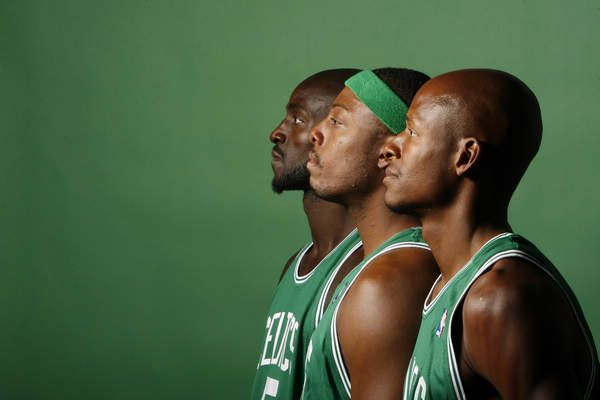 篮球篮网球迷热议球队表现（篮网球迷掀起对球队表现的热议）