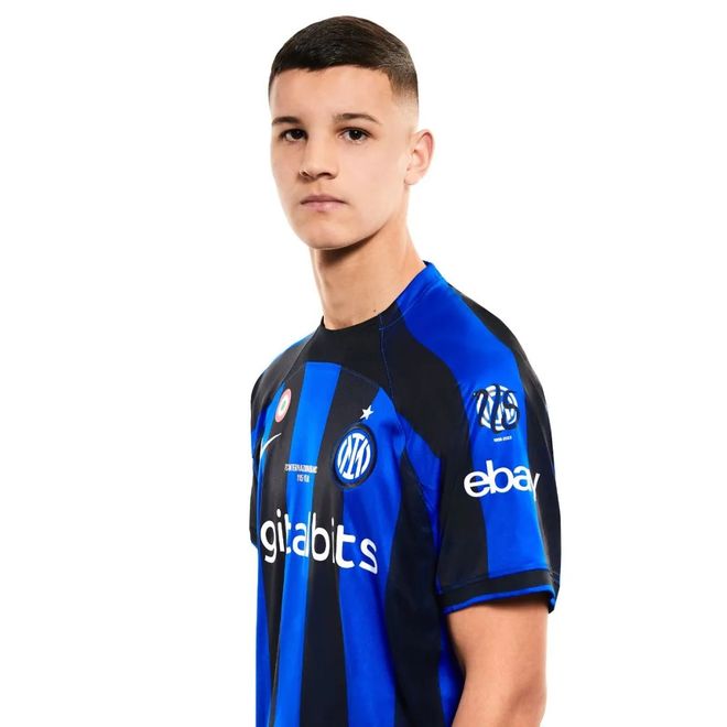 20岁264天！奥莱利是24年来破皇马球门最年轻英超球员（年仅20岁264天，奥莱利成24年来攻破皇马球门最年轻的英超球员）