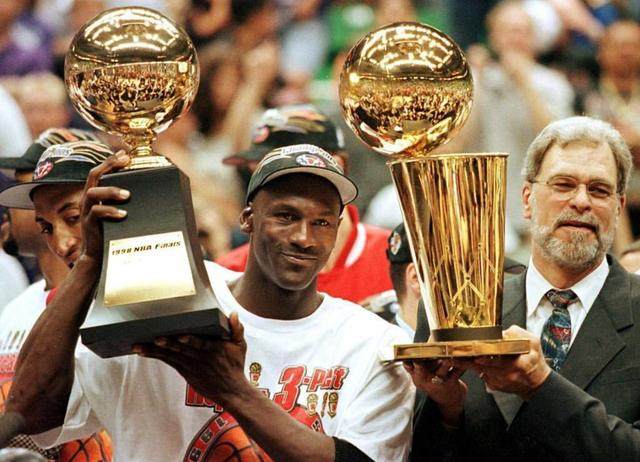 洛卡特利：作为队长我得承担责任，我们犯了一些不该犯的错误（洛卡特利：身为队长必须担责，我们出现了不应出现的错误）