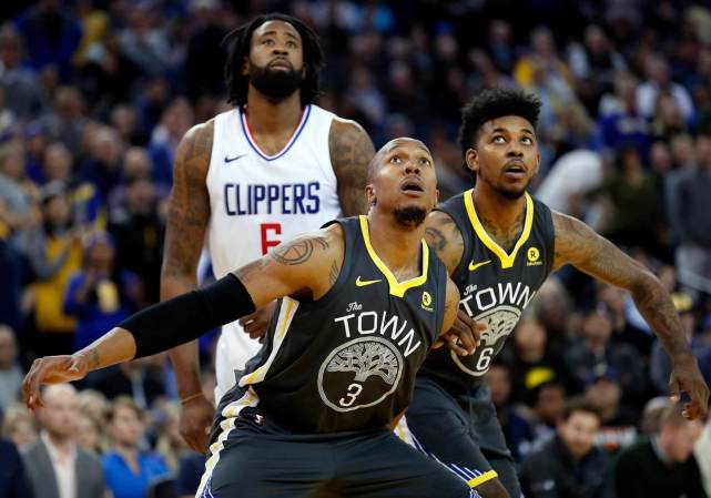 葡媒：C罗向欧国联冠军队友赠送定制手表，若塔的送给了其家人（葡媒：C罗为欧国联冠军队友赠送定制腕表，若塔那块已转赠给家人）