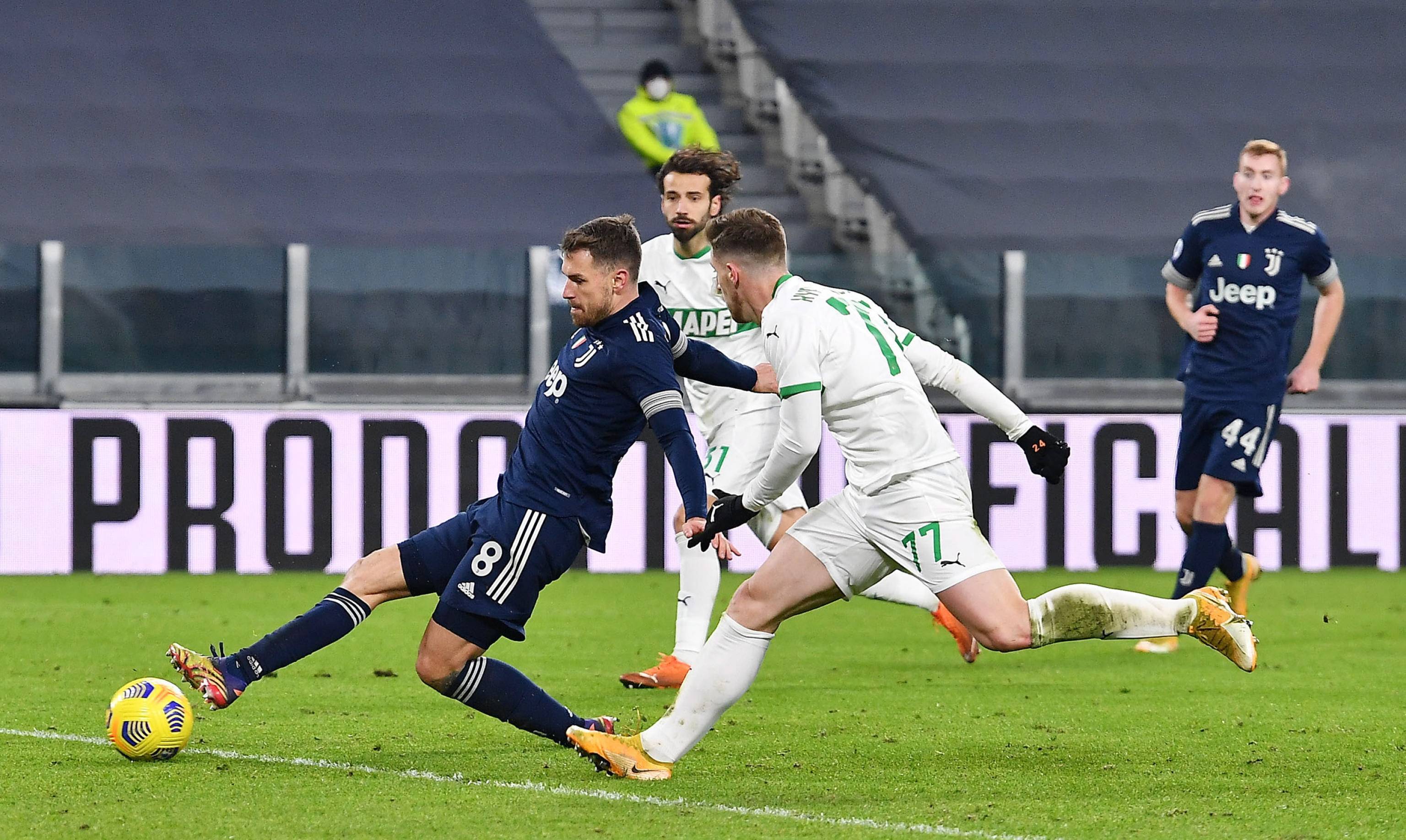 博尼：米兰德比氛围堪比皇马对阵巴萨；我要提升背身持球能力（博尼：米兰德比氛围媲美皇马巴萨国家德比；我需加强背身拿球能力）