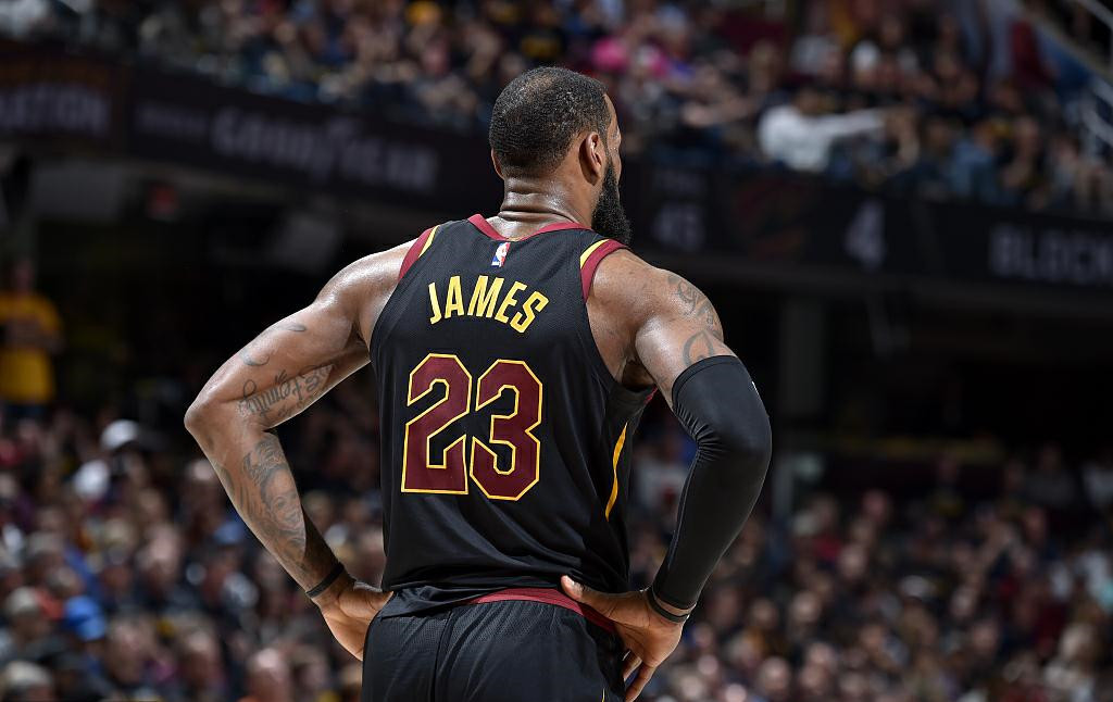 因支持巴勒斯坦被美因茨解约，艾尔-加齐最终判决胜诉获赔（因声援巴勒斯坦遭美因茨解约，艾尔-加齐最终判决胜诉并获赔偿）