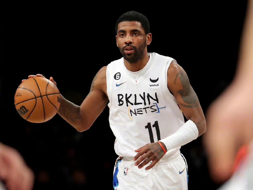 曼城仍有意签下法国国脚阿克利乌舍（曼城持续有意引进法国国脚阿克利乌舍）