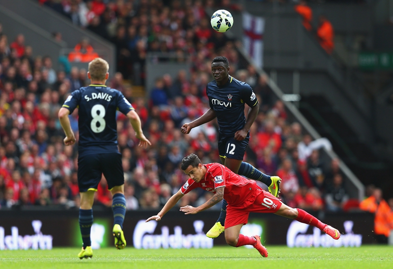 冲击力十足！郭昊文强攻再度打进加罚 半节时间砍下10分（气势炸裂！郭昊文强突再成2+1，半节轰下10分）