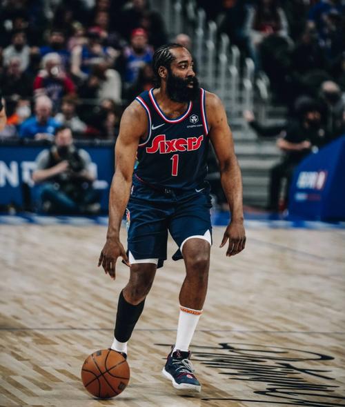 时隔26个月！队报：博格巴将在本周末随摩纳哥客场出征雷恩（阔别26个月，队报：博格巴本周末将随摩纳哥客战雷恩）